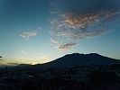 Sonnenaufgang über dem Merapi - Bukittinggi Sumatra Indonesien