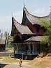 Nebengebäude des Pagaruyung - Minangkabau - Sumatra Indonesien