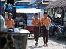 Auf dem Markt von Bukit Lawang  Sumatra Indonesien