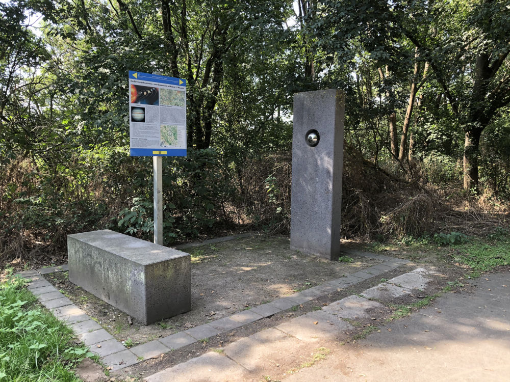 Die Jupiter-Station auf dem Erftstädter Planetenweg