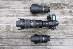 <p>Oben: AF-S Nikkor 2,8 24-70 mm</p>
<p>Mitte: Nikon D700 mit AF-S Nikkor 2,8 70-200 mm VR II und Telekonverter TC 20E III</p>
<p>Unten: AF-S Nikkor 3,5-5,6 28-300 mm VR</p>