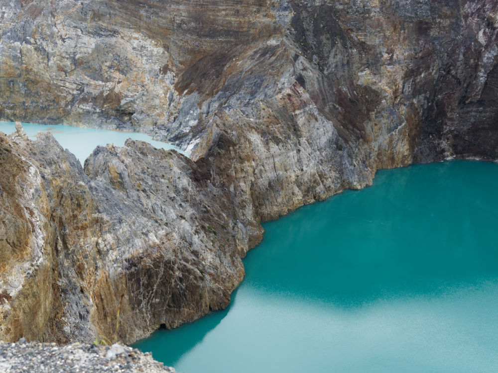 Kraterseen des Kelimutu, Flores