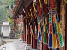 Perfume Pagoda am Yen Fluss bei Hanoi