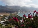Blick von Tholaria auf die Bucht von Aegiali Amorgos